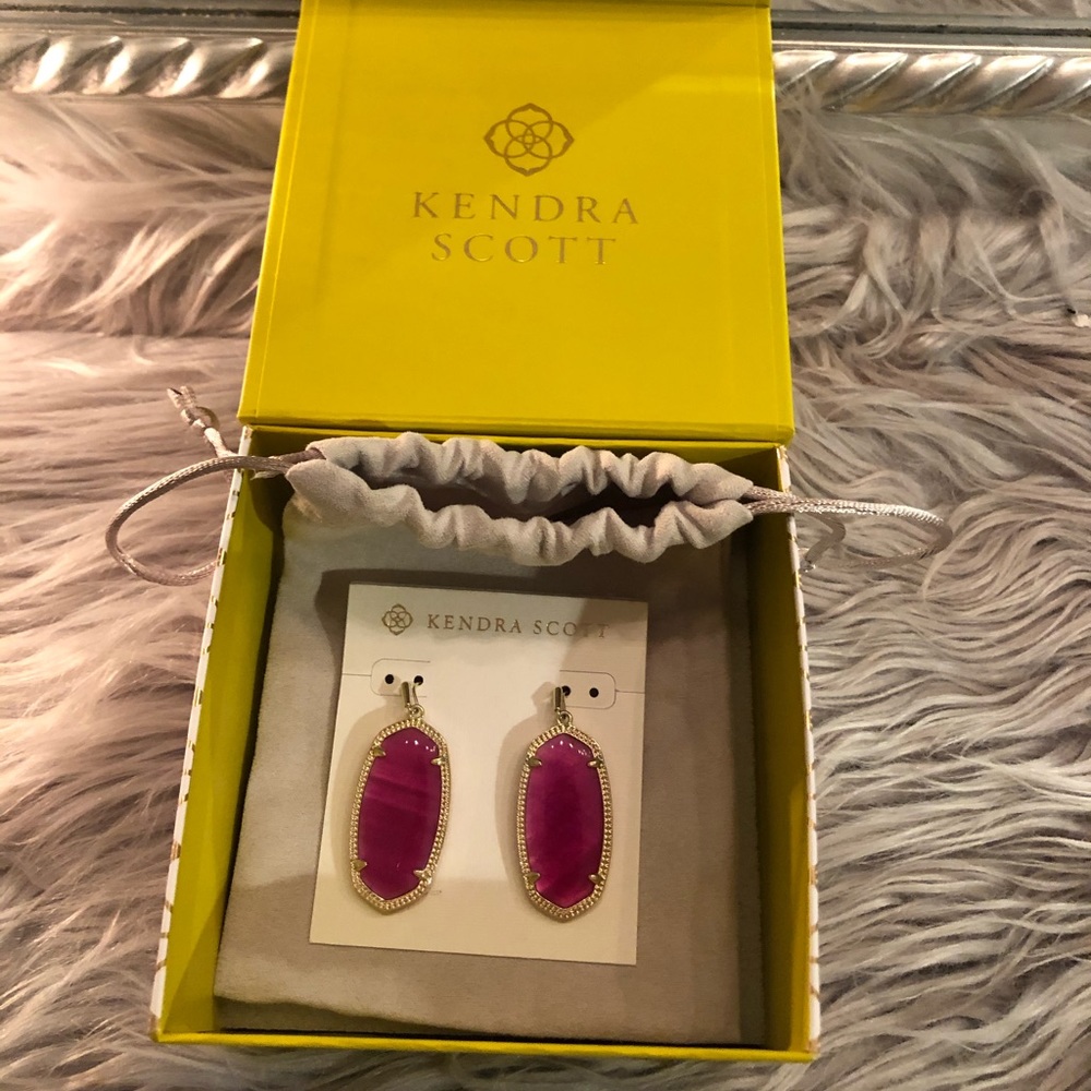 Elle Earring Gold Azalea Illusion